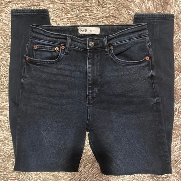 ZARA‎ Jeans - Picture 1 of 9